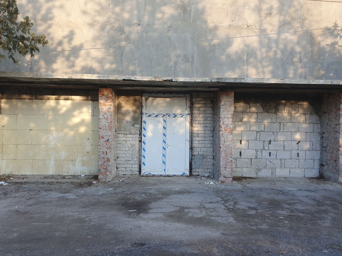 Bazin Vega Ploiești ruină