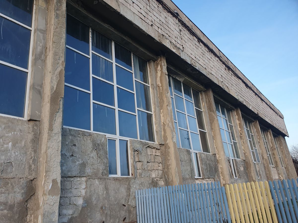 Bazin Vega Ploiești ruină