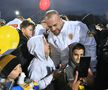 „Zidul galben”, din nou lângă jucătorii României » Apariție surpriză a unui jucător lângă sute de fani care au venit la antrenamentul „naționalei”