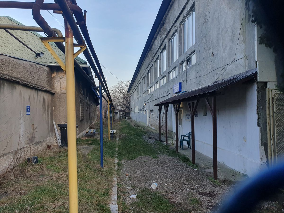 Bazin Vega Ploiești ruină