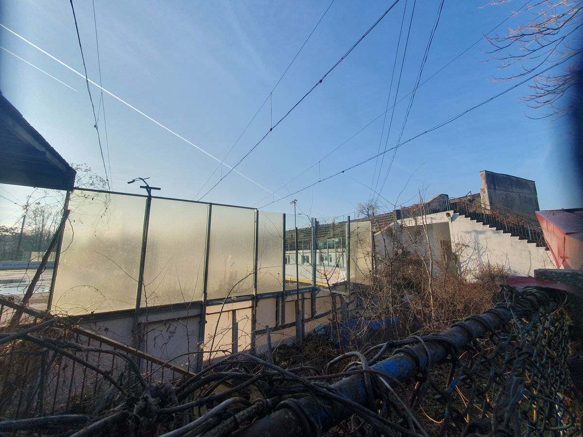 Patinoar Olimpia Ploiești - abandonat