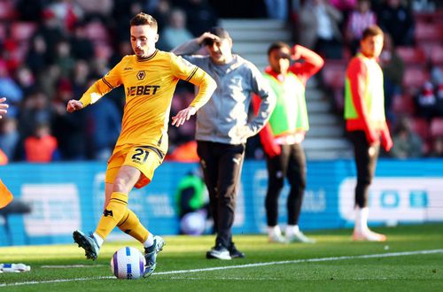 Pablo Sarabia, în acțiune pentru Southampton la meciul pierdut de echipa lui Ivan Juric (1-2) cu Wolves / Foto: Imago