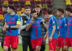Conflict pe teren între doi jucători de la FCSB » Despărțiți cu greu de staff și coechipieri + Șut i-a bătut obrazul