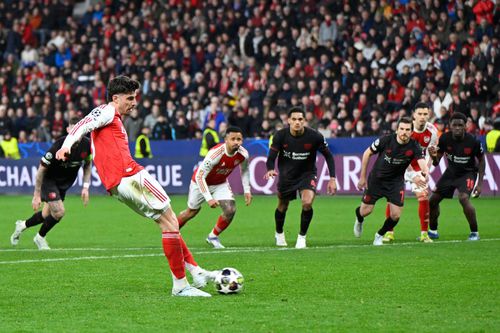 Kai Havertz egalează pentru Arsenal de la 11 metri, în prima manșă a „dublei” cu Bayer Leverkusen / Foto: Imago