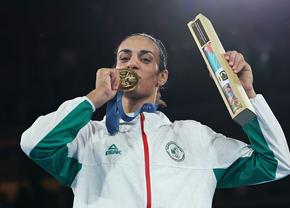 Controversata Imane Khelif, campioană olimpică la Paris, va face trecerea spre boxul profesionist