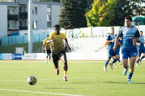 Chinonso Jeremiah Obi (stânga) // FOTO: Instagram