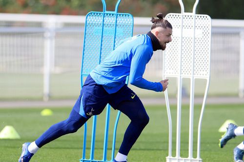 Radu Drăgușin, la antrenamentul de marți al lui Tottenham // FOTO: Getty Images
