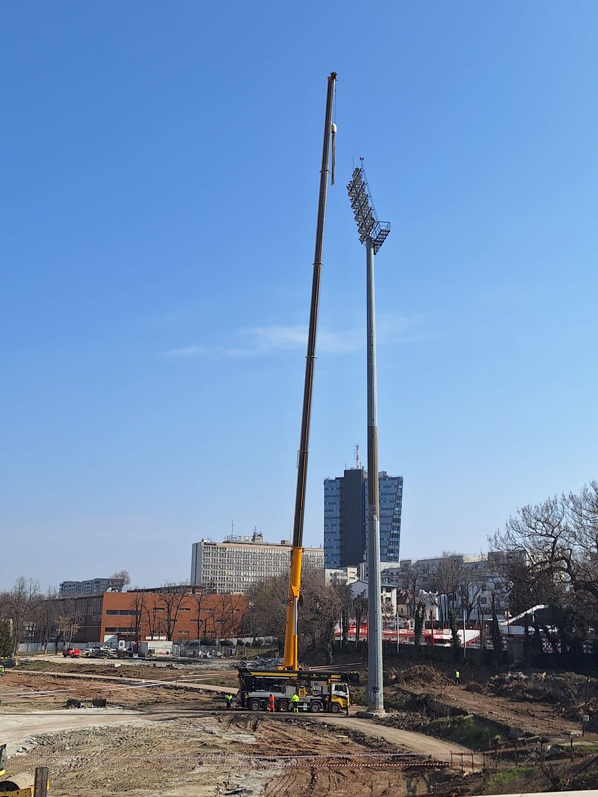 „Pas important la stadionul Dinamo” » Dispare nocturna după 23 de ani! Cele mai noi imagini
