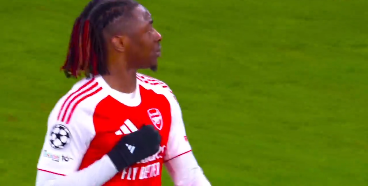 Gol senzațional în Arsenal - Leverkusen » Coechipierii și-au pus mâinile în cap