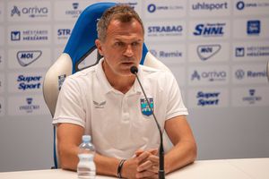 Cel mai nou antrenor din Superliga a fost prezentat oficial: „Am vorbit inclusiv cu Gică Hagi”