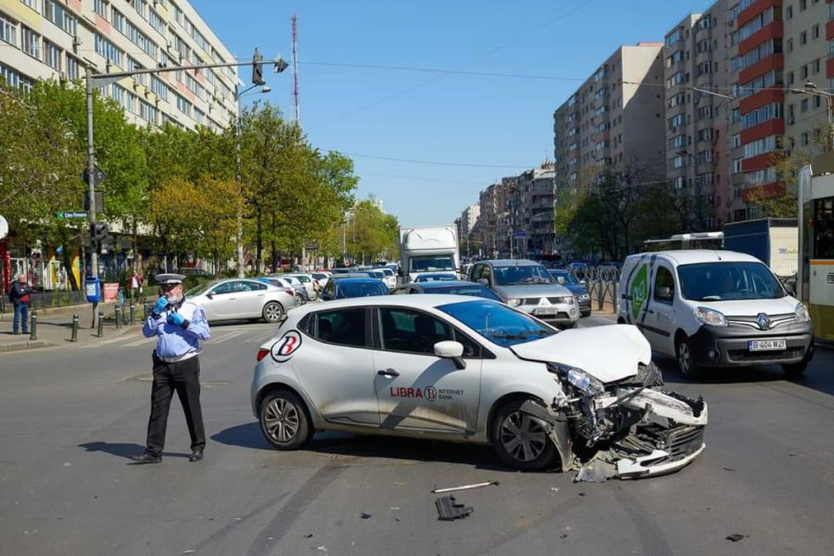 REPORTAJ. Pregătiri de Paște: ca-n „vremurile bune”, Capitala începe să se golească + număr uriaș de amenzi în România