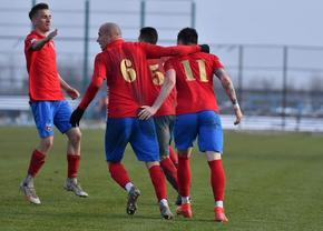 CSA Steaua, victorie în ultimele 10 minute cu Rapid 2 » Fanii steliști, iritați de cum a apărut Dragomir la meci: „Legile sunt doar pentru fraieri?”