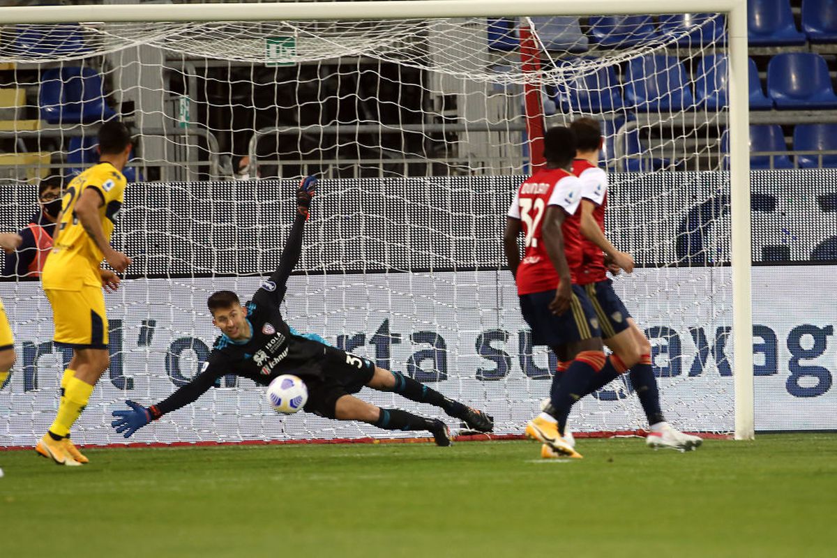 Cagliari - Parma 4-3 » Meci INCREDIBIL! Două goluri marcate în prelungiri + Răzvan Marin și Dennis Man au înscris