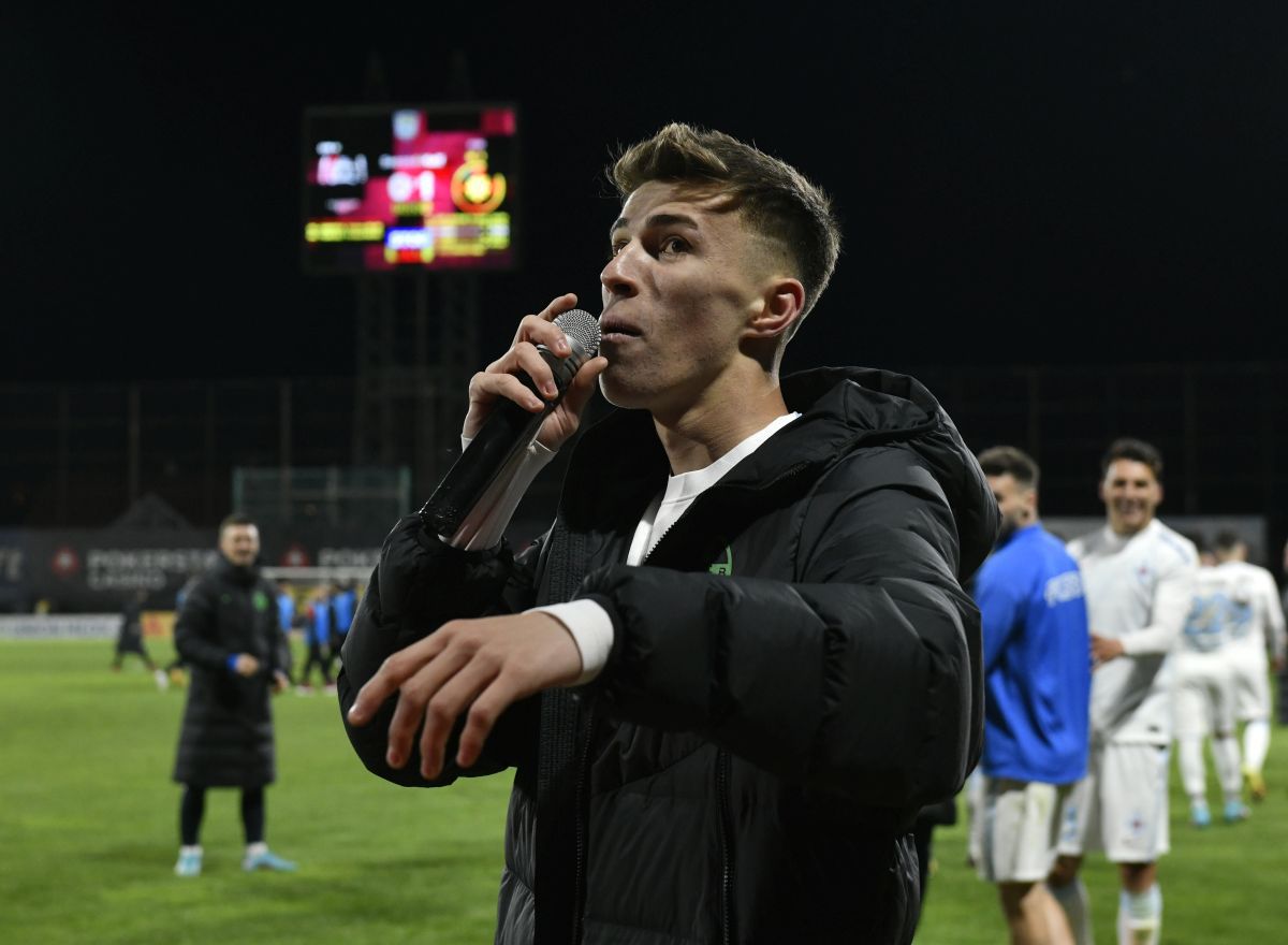 Mihai Stoica îl ironizează pe Dan Petrescu: „Chiar nu-i zice nimeni cum e corect? Pe el îl strigă Petlescu?”