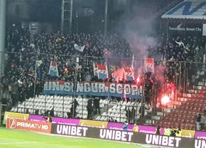 Atmosferă cu iz vestic la derby-ul CFR Cluj - FCSB + mesajul afișat de ultrașii roș-albaștrilor
