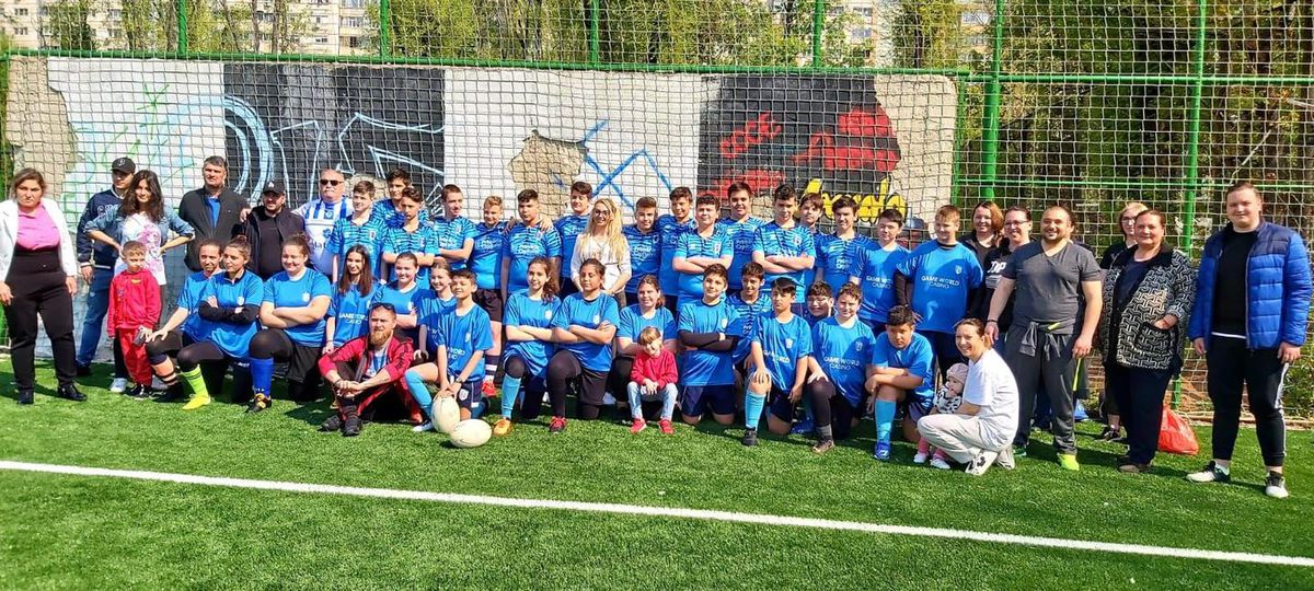 Svastica în spatele copiilor » CSM București a șters imaginile, după articolul din GSP! Reacție oficială: „Ne cerem scuze”