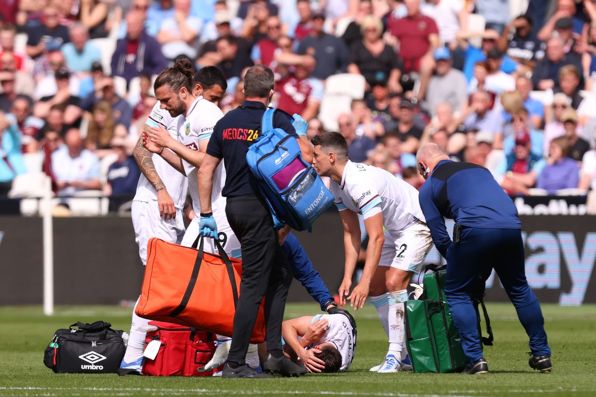 Westwood, accidentare groaznică în West Ham - Burnley / FOTO: imago