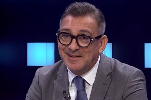 FCSB - Farul » Expertul TV Ilie Dumitrescu (54 de ani) l-a lăudat înainte de startul partidei pe Dina Grameni (20), mijlocașul central al dobrogenilor.