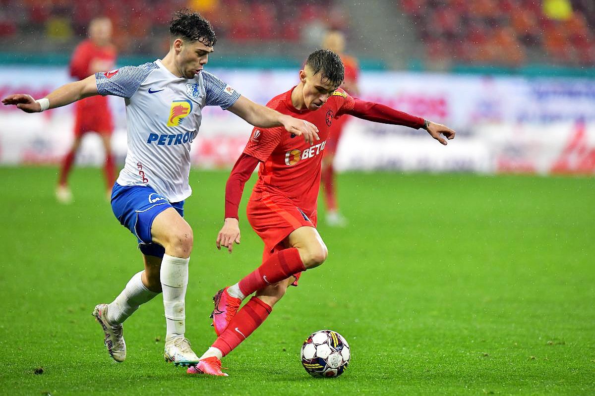 Cadou de la Tavi » Farul a reintrat în joc pe Arena Națională după o greșeală a decarului roș-albastru