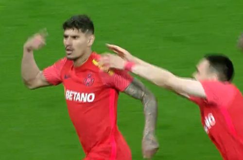 FCSB - Farul » Florinel Coman (25 de ani, extremă stânga) trece printr-un moment fantastic, iar pe Arena Națională a reușit golul #40 din carieră în Superliga.