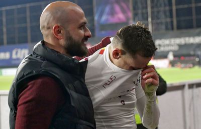 Critici pentru Valentin Costache: „De ce trebuie să faci alunecare? Al doilea galben a venit într-o zonă neutră”