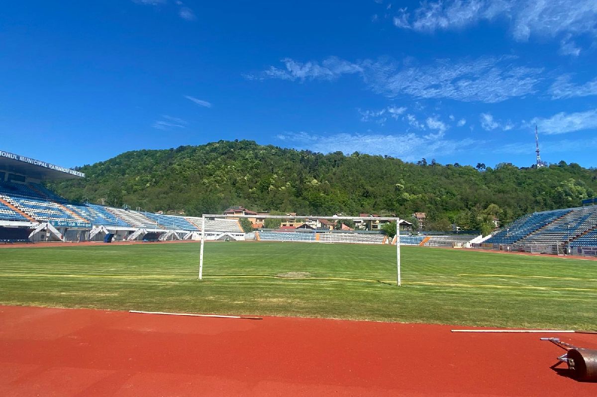 În urmă cu 5 ani, primarul promitea aici un stadion ultramodern » Cum arată azi arena de 12.000 de locuri din provincie: imaginile surprinse de GSP