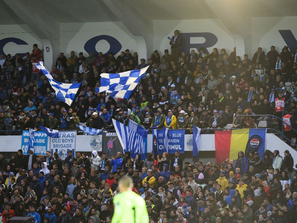 Corvinul Hunedoara - FC Voluntari, semifinala Cupei României // FOTO: Iosif Vajnar / sportpictures.eu