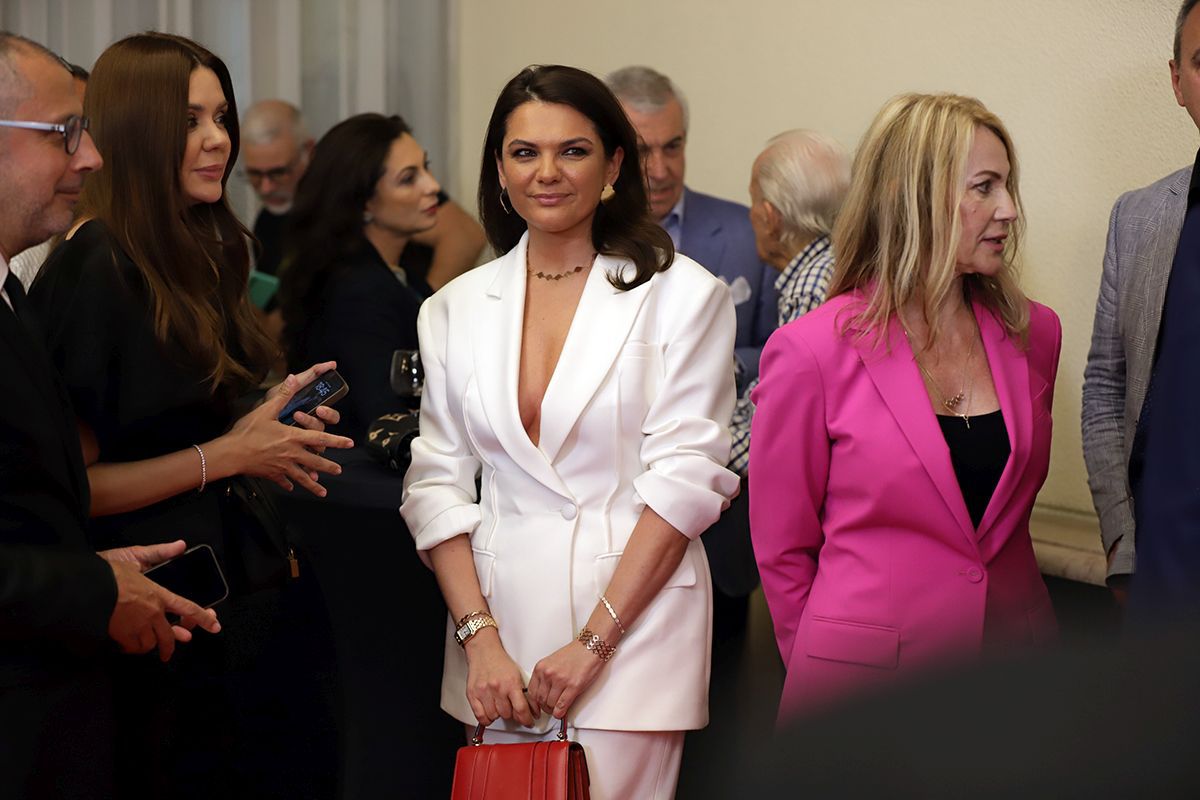 Filmul despre Ilie Năstase, lansat la Sala Palatului alături de Hagi, Țiriac, Nadia și Boris Becker, venit special din Germania. Cum a fost pe scenă + lacrimi printre „decreței”