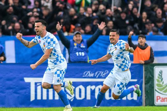 Corvinul Hunedoara - FC Voluntari, semifinala Cupei României // FOTO: Iosif Vajnar / sportpictures.eu