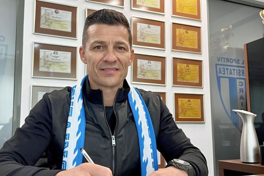 Costel Gâlcă a semnat cu Universitatea Craiova, foto: Facebook