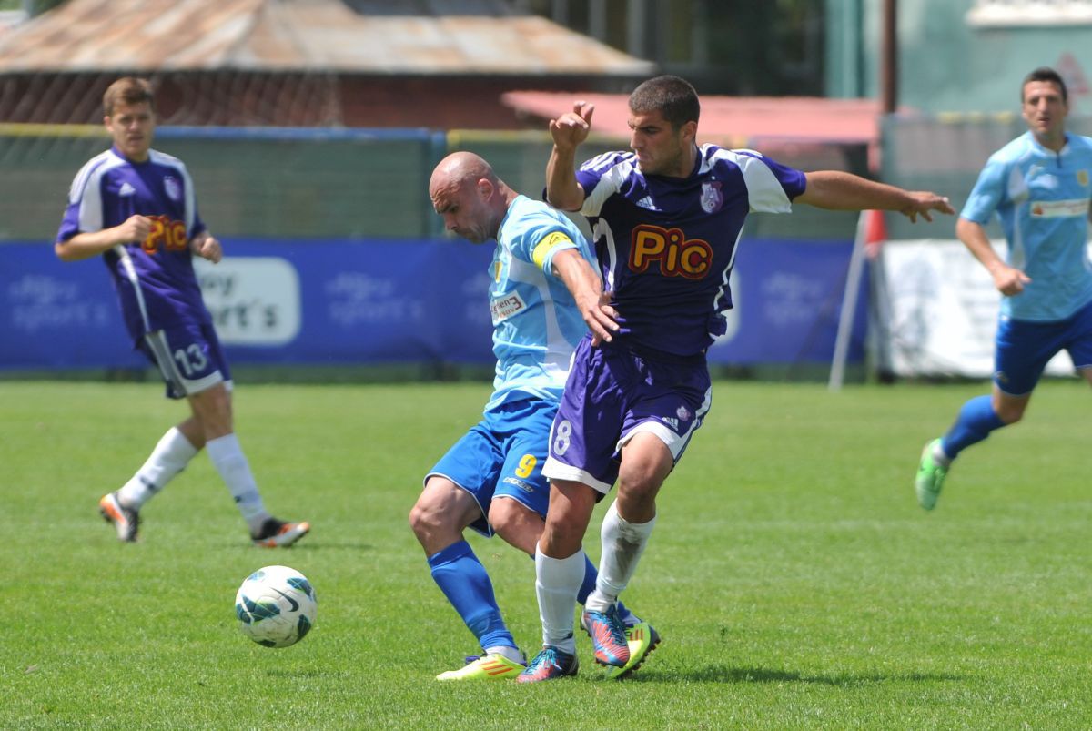 Destin frânt » Alex Pițurcă l-a accidentat grav, apoi a dispărut definitiv din Liga 1! GSP a reconstituit cazul, după 17 ani: trebuia să fie la națională, a urmat anonimatul!