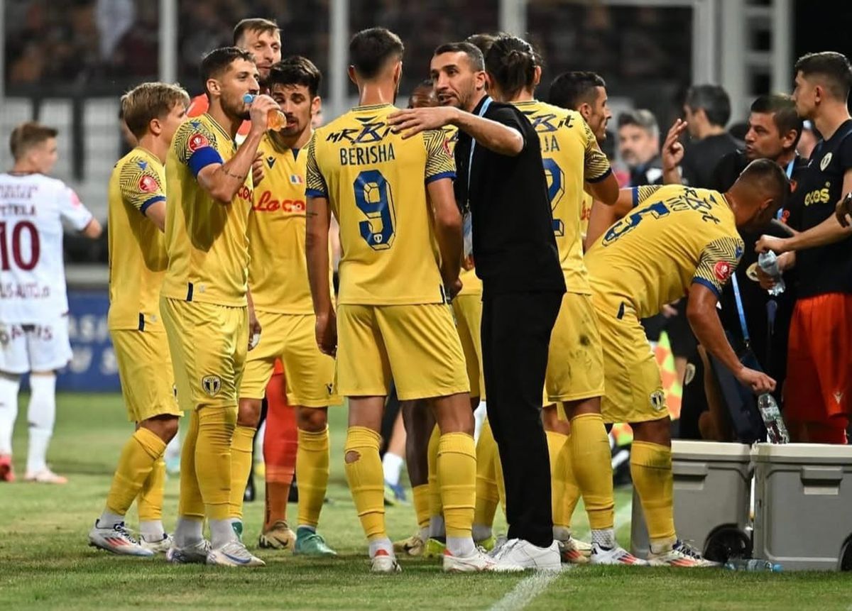 Mehmet Topal - fotografii din carieră și din viața personală