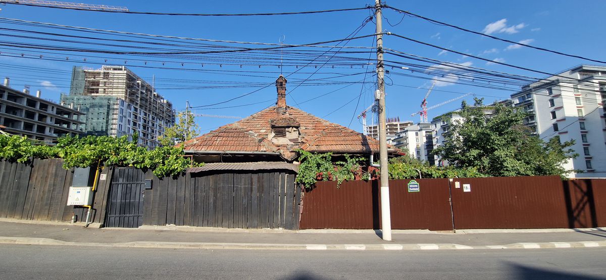 Baze sportive Bucuresti distruse