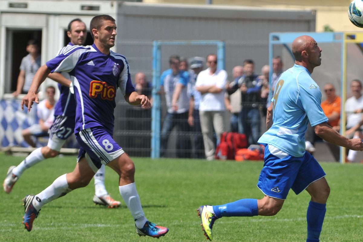 Destin frânt » Alex Pițurcă l-a accidentat grav, apoi a dispărut definitiv din Liga 1! GSP a reconstituit cazul, după 17 ani: trebuia să fie la națională, a urmat anonimatul!