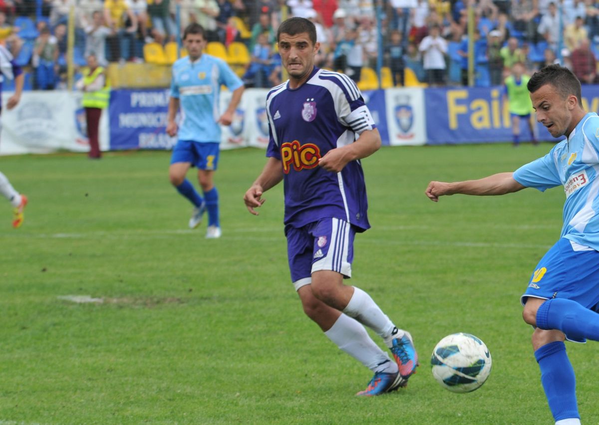 Destin frânt » Alex Pițurcă l-a accidentat grav, apoi a dispărut definitiv din Liga 1! GSP a reconstituit cazul, după 17 ani: trebuia să fie la națională, a urmat anonimatul!