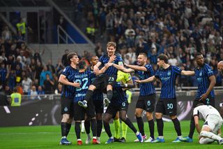 Au pus șampania la rece: Inter a „demolat-o” și pe Cagliari » Cristi Chivu e tot mai aproape de titlu în Serie A