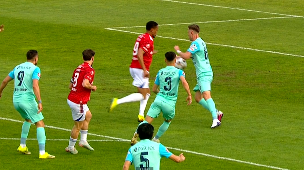 Faza care l-a scos din minți pe Adrian Mihalcea: penalty și eliminare în Oțelul - UTA