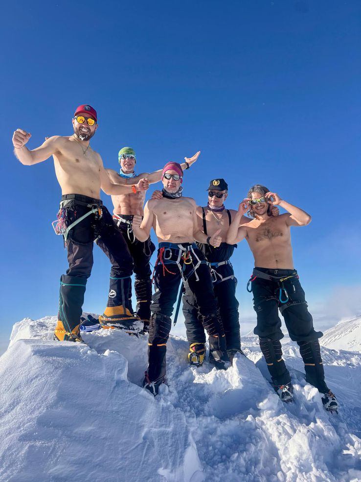 Vinson, cel mai înalt vârf din Antarctica, 6 ianuarie 2026