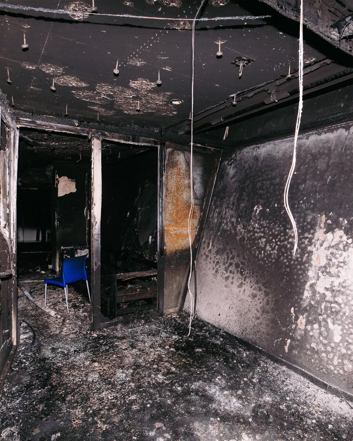 Dezastru pe un stadion celebru! Incendiu în vestiar, flăcările au distrus tricouri și ghete
