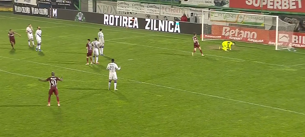 Când nimeni nu mai spera, Adrian Păun a adus victoria CFR -ului la Mioveni: Pancu a sprintat direct la eroul său