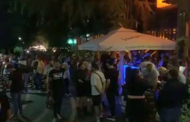 VIDEO. Distanțare socială? Zeci de tineri au luat cu asalt parcul Herăstrău, în primul weekend de la ridicarea Stării de Urgență!