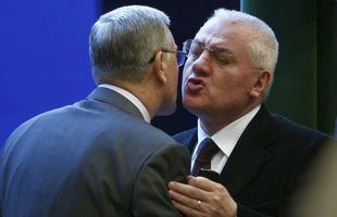 Cum l-a prins Revoluția pe Dumitru Dragomir cu Mircea Sandu: „El era luat de flamă, se trăgea pe deasupra noastră”