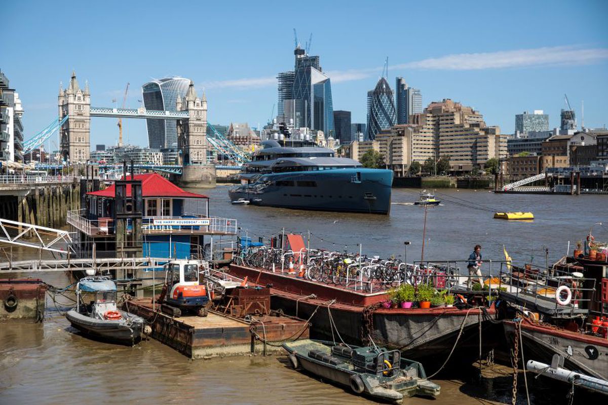 GALERIE FOTO. Iahtul de peste 120 de milioane de euro cu care se laudă patronul lui Tottenham