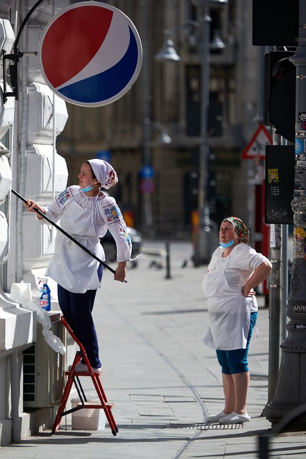 Ministerul Sănătății, anunț de ultimă oră: verificarea temperaturii este obligatorie în toate spațiile închise!
