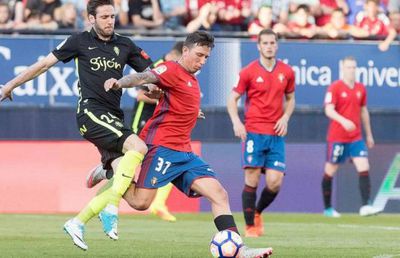 Un fotbalist din România a rămas fără 40.000 de euro, după ce i-a fost clonat cardul!