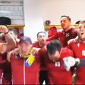 Rapid a promovat matematic în Liga 1! Fotbaliștii giuleșteni au declanșat sărbătoare în vestiar, chiar înaintea disputei cu FC U Craiova 1948.