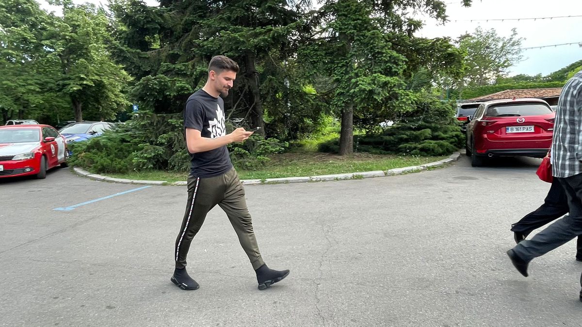 Dinamoviștii au ajuns în Herăstrău la dineul plătit de Nicu Badea, omul care le-a interzis folosirea siglei! » Apariție spectaculoasă a lui Torje