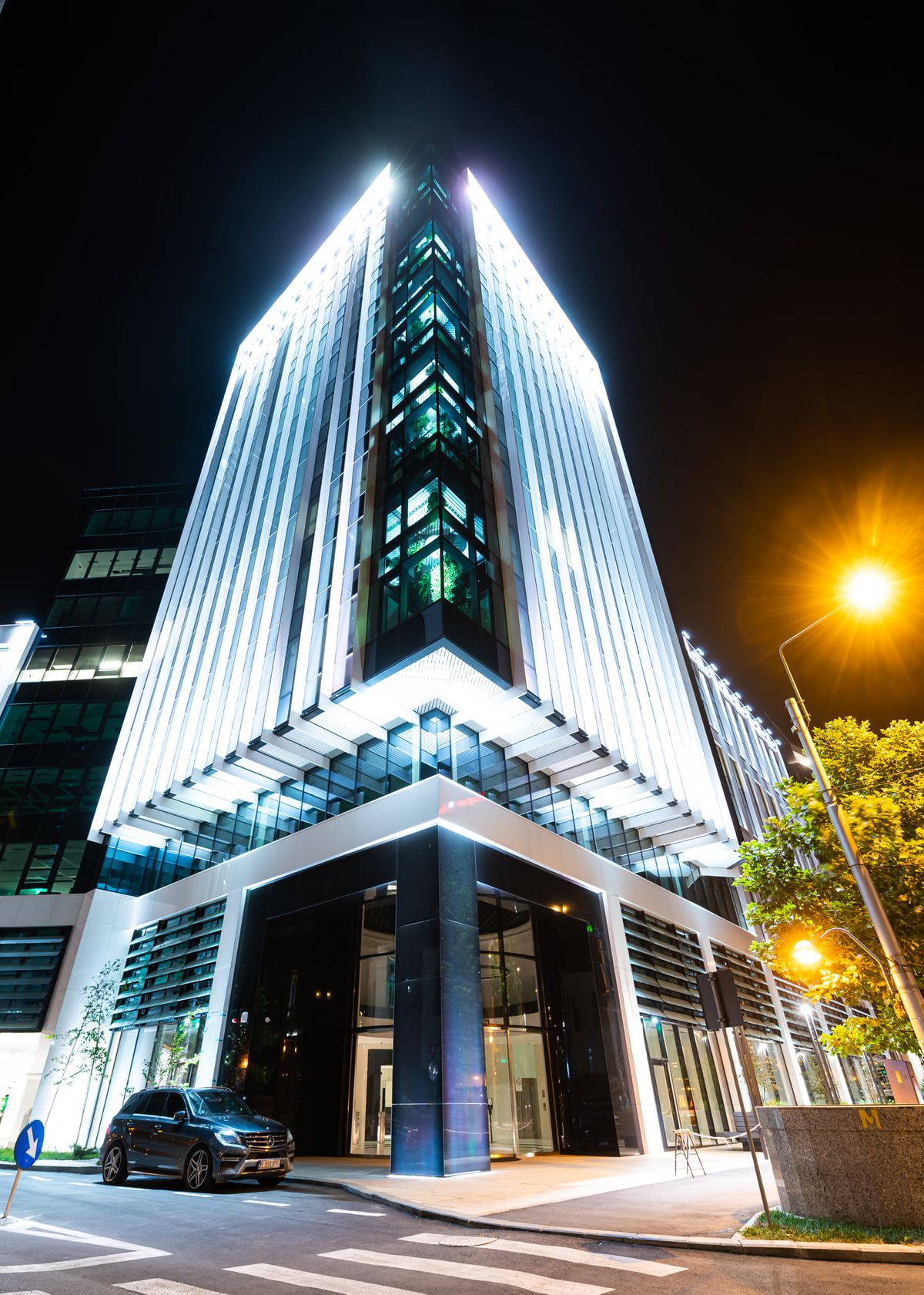 Tiriac Tower - București