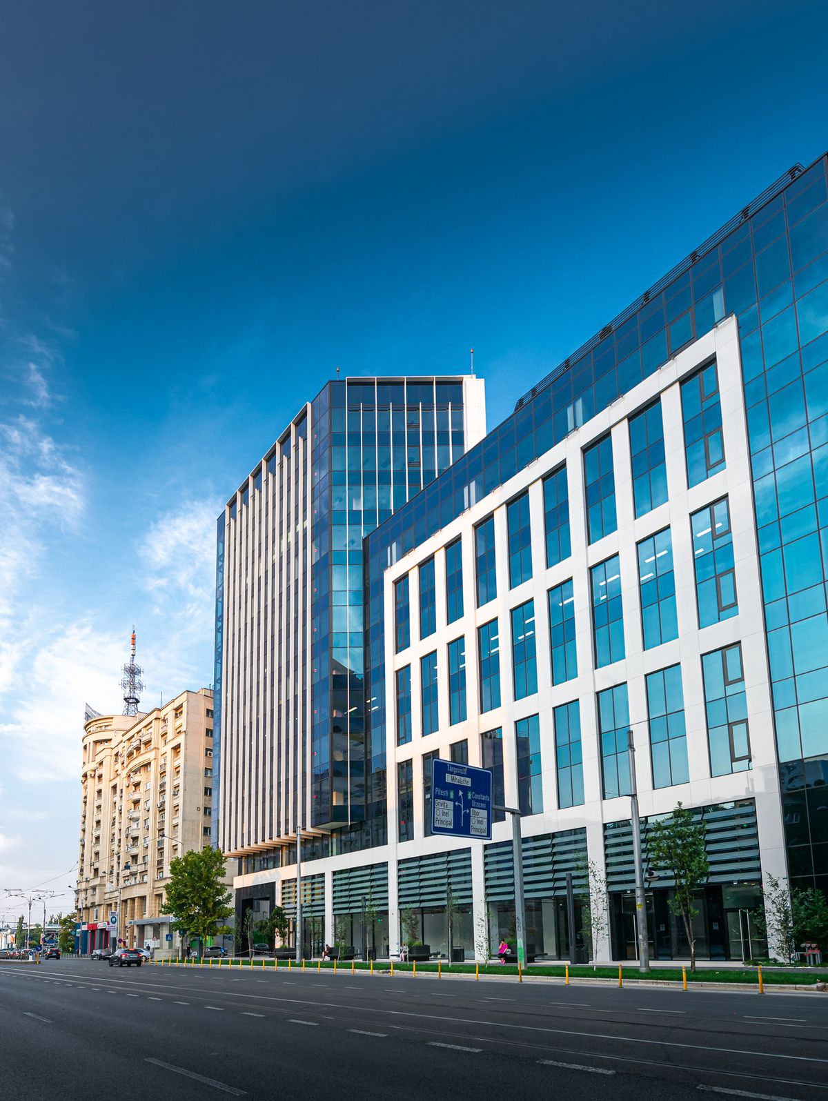 Tiriac Tower - București