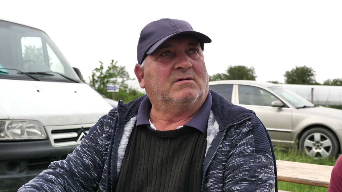 Talpan, rezolv-o p-asta! Doi antrenori s-au certat și fiecare și-a înființat echipa lui: „Jandarmeria a venit doar ca să nu li se urce băutura la cap”